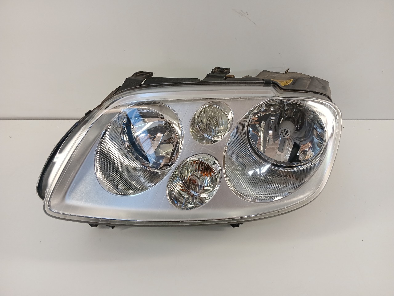 Faro ant sx VOLKSWAGEN TOURAN