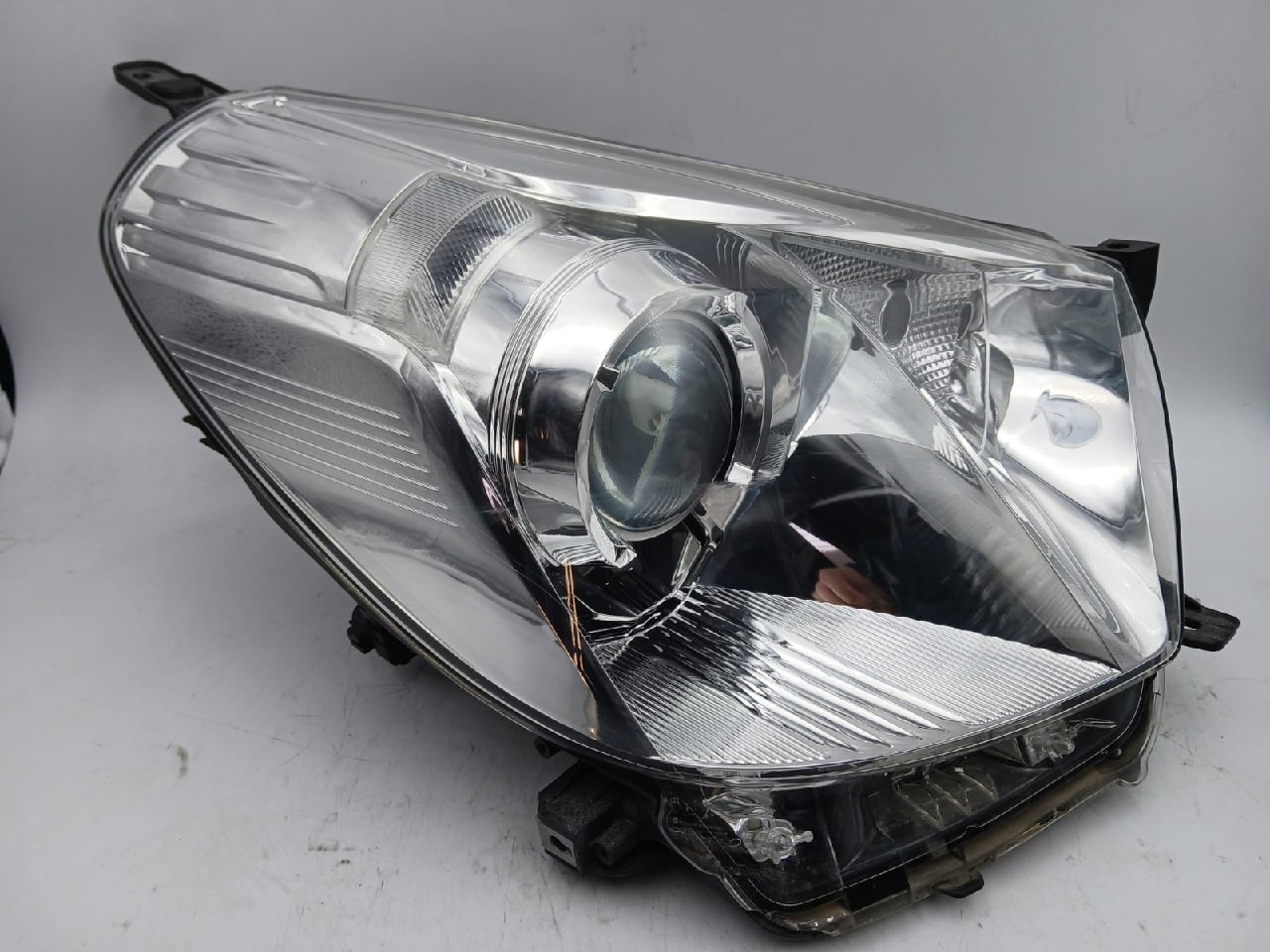 Faro ant dx TOYOTA IQ